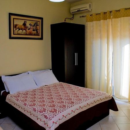 Hotel 4 Stinet Vlore Luaran gambar