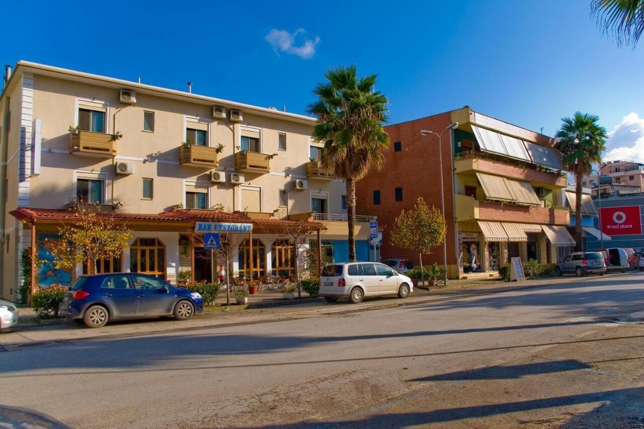 Hotel 4 Stinet Vlore Luaran gambar