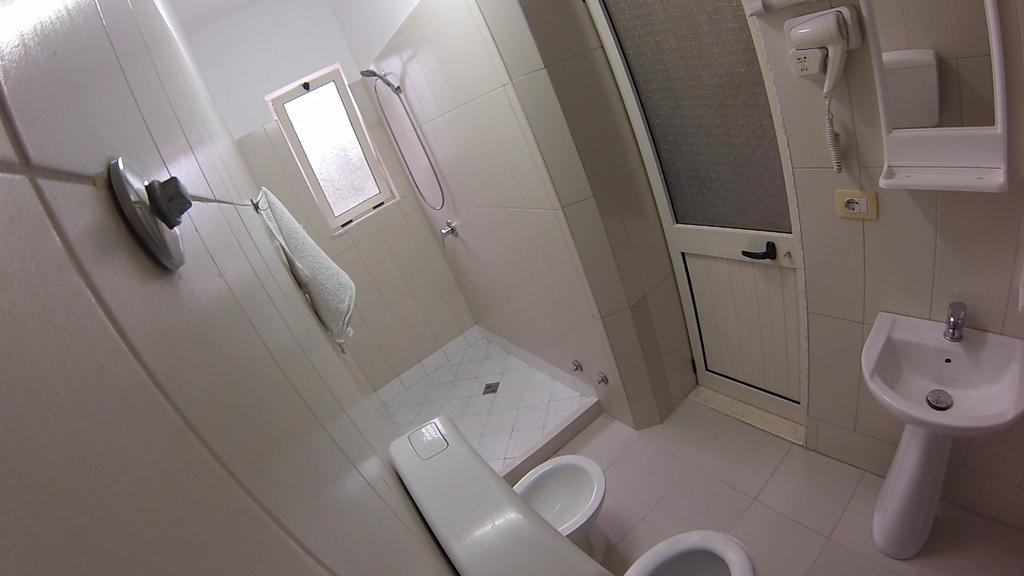 Hotel 4 Stinet Vlore Luaran gambar