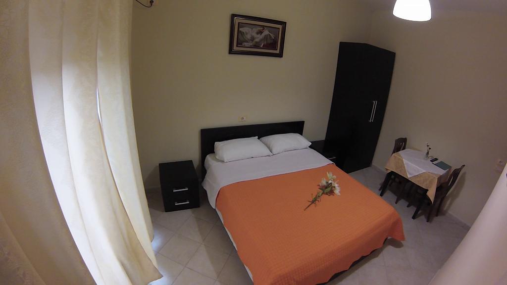 Hotel 4 Stinet Vlore Luaran gambar
