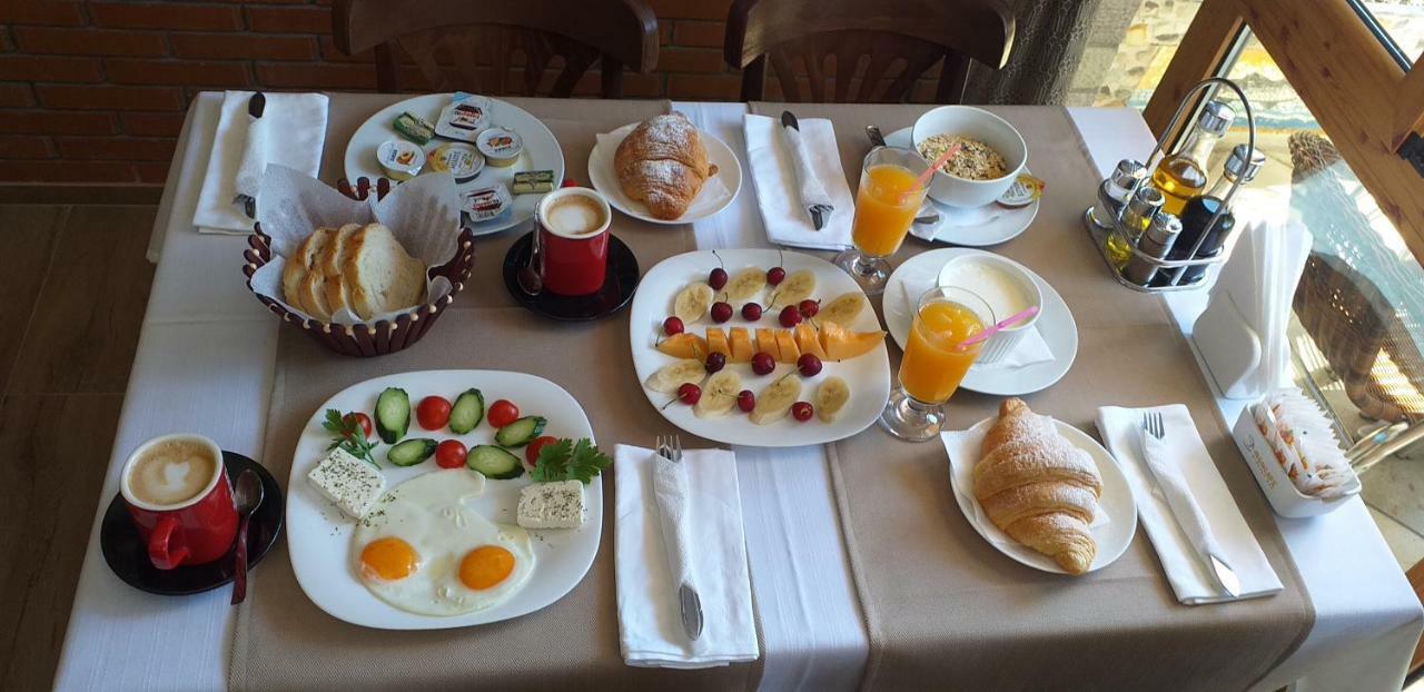 Hotel 4 Stinet Vlore Luaran gambar