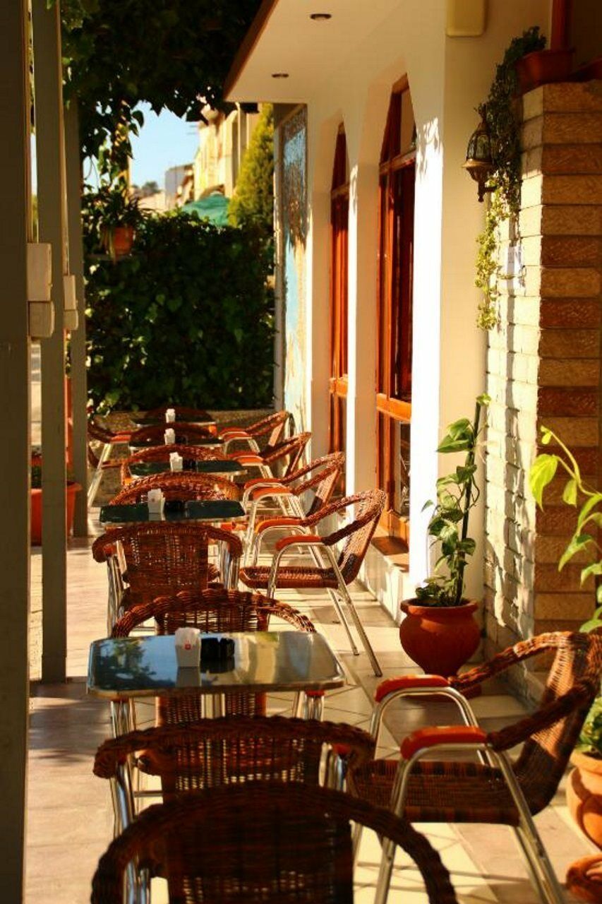 Hotel 4 Stinet Vlore Luaran gambar
